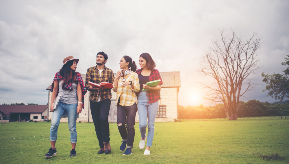 Overthinking & Homesick: Kenapa Mahasiswa Baru Perlu Jaga Kesehatan Mental?