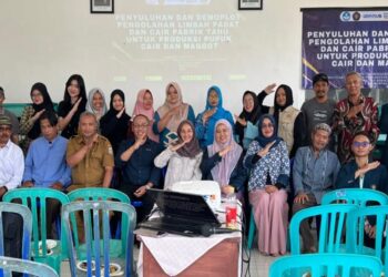 Tim Doktor Mengabdi UB bersama DLH Kabupaten Malang Olah Limbah Tahu Jadi Pupuk Organik dan Maggot