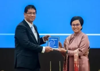 Indonesia di Persimpangan IMF dan BRICS: Pilihan Berani atau Risiko Baru?