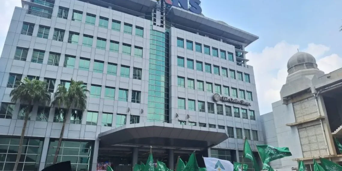 Media dan Pesantren: Saat Framing Gagal Memahami Adab dan Tradisi