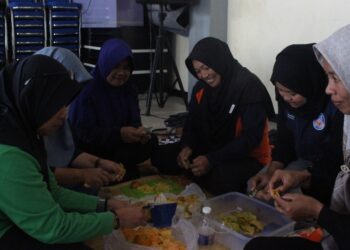 PPK Ormawa PRISMA FP UB Dorong Diversifikasi Produk Jeruk di Desa Petungsewu