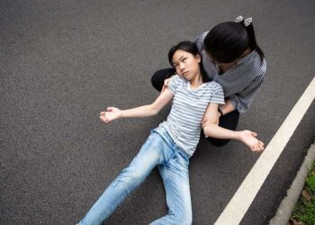 Hati-hati Cium Bau Aneh Bisa Jadi Tanda Epilepsi