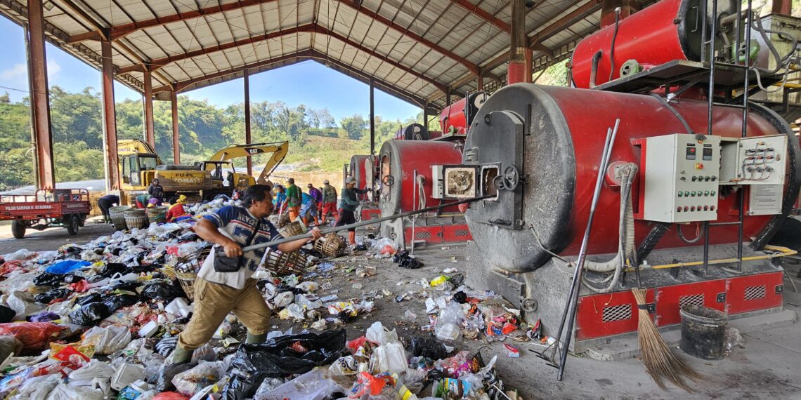 Menuju Zero Waste, Studi Kelayakan dan Desain Teknis TPA Tlekung Menjadi TPST Modern Rampung