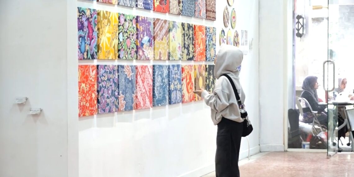 Mahasiswa FIB UB Pamerkan Kreasi Batik Jawa Timur
