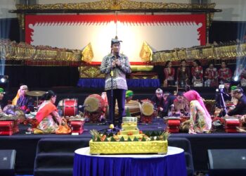 Kenduri dan Pagelaran Wayang Warnai Dies UB ke-63