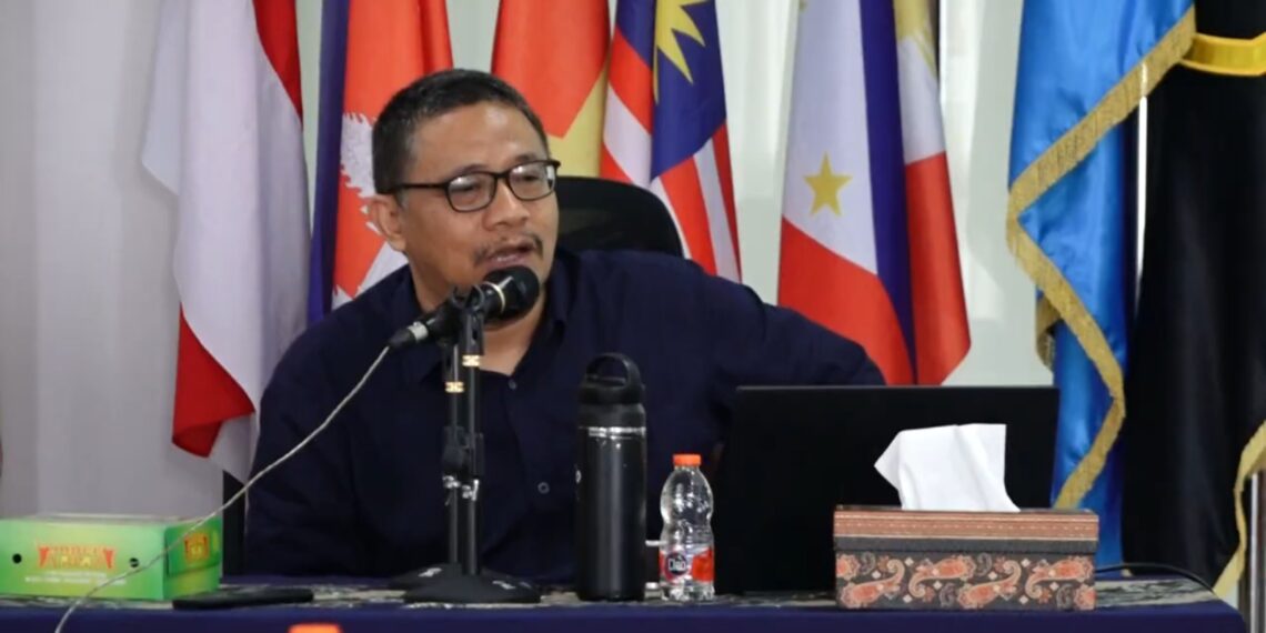 Membaca Politik dengan Pendekatan Kritis dan Kreatif