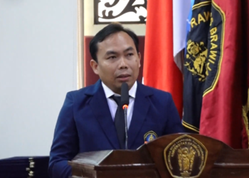 Ali Muthohirin Lulus Magister Hukum FH UB, Tegaskan Pendidikan Penting bagi Pejabat Publik