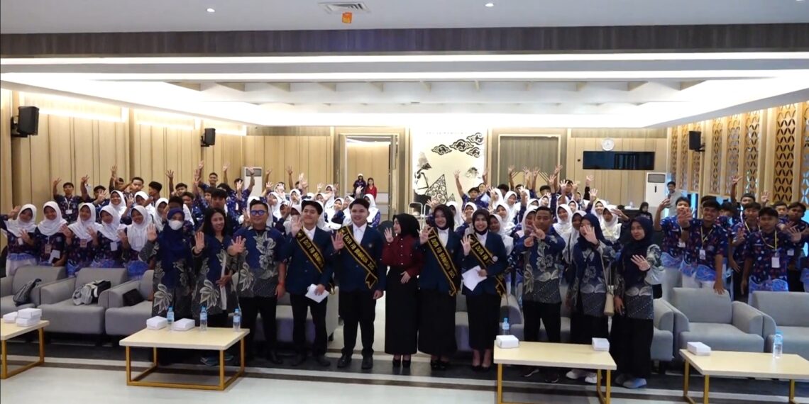 Literasi Budaya Sejak Bangku SMA, SMAN 4 Pasuruan Kunjungi FIB UB