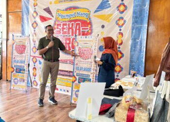 KKN Vokasi UB Angkat Identitas Sekabrom di RW 09 Oro-Oro Dowo