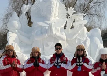 Seni Ukir Salju Indonesia di Panggung Dunia