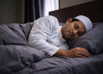 Hibernasi Ramadhan: Menyingkap Rahasia “Tidur Ibadah”