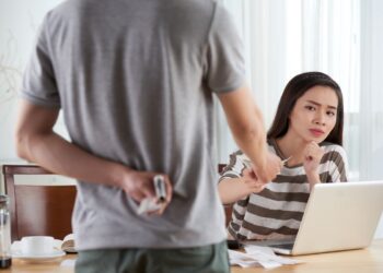 Selingkuh Finansial dan Retaknya Kepercayaan