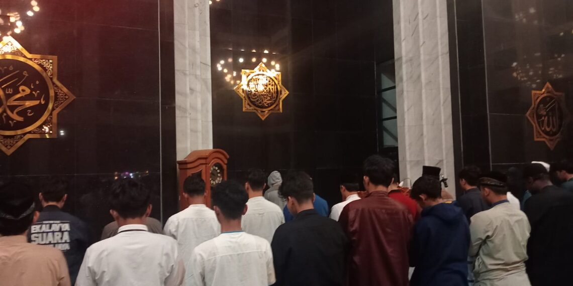 Ratusan Mahasiswa Ikuti I’tikaf dan Sahur Bersama di MRP UB