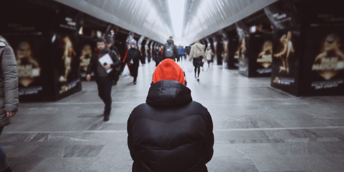 Ekstrovert Bukan Jawaban atas Kesepian Dalam Lingkungan