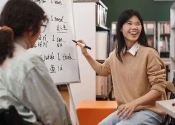 Belajar Bahasa Asing Saat Dewasa Beri Dampak Positif