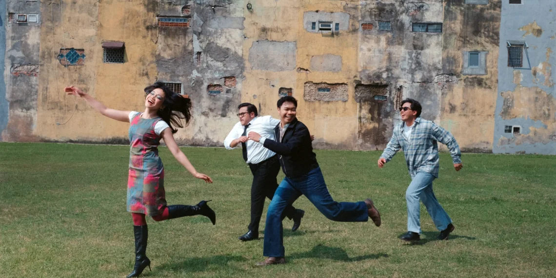 “Who Knows Where Life Will Take You?” : Gaya Baru dari Reality Club