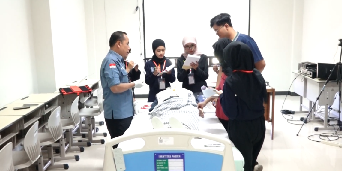 Digembleng Tangani Situasi Kritis, 117 Mahasiswa FIKES UB Siap Hadapi Kondisi Darurat