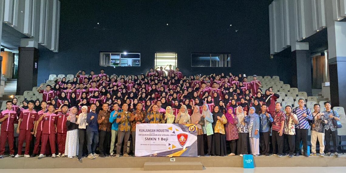 130 Siswa SMKN 1 Beji Intip Dunia Siaran UBTV