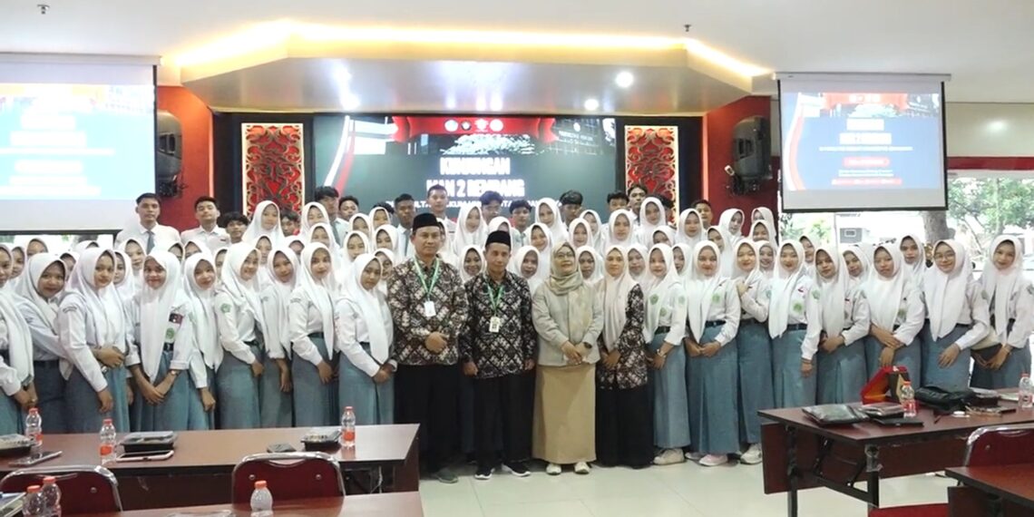 Siswa MAN 2 Rembang Kunjungi FH UB, Intip Dunia Hukum