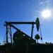 Harga Minyak Melonjak Usai Trump Ancam Iran, Pasar Energi Global Kembali Bergejolak