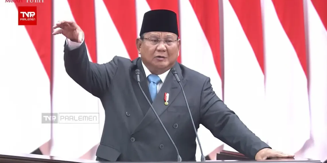 Prabowo Soroti Paradoks Ekonomi RI: Tumbuh 5 Persen, Mengapa Penduduk Miskin Justru Bertambah?