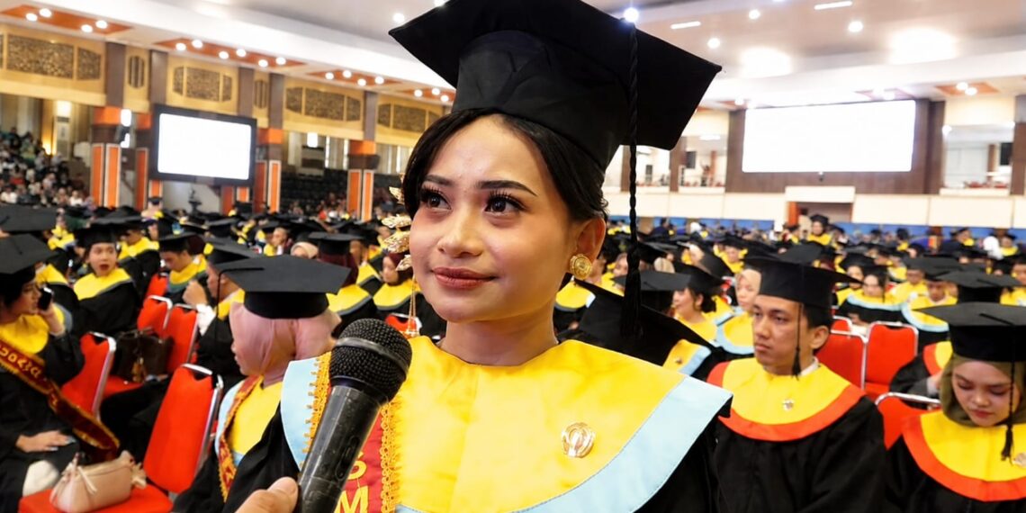 Wisudawan Terbaik Program Doktor UB Lahirkan Konsep dari Kearifan Lokal Bali