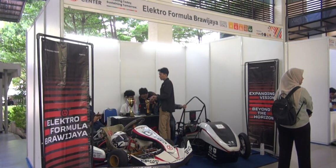 Mahasiswa FILKOM UB Pamerkan Inovasi Kendaraan Listrik dan Robot untuk Dukung SDGs