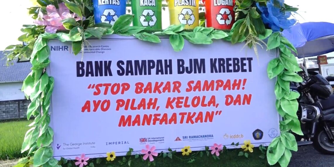 Kader Desa Krebet Ubah Kebiasaan Warga Kelola Sampah dan Jaga Kesehatan