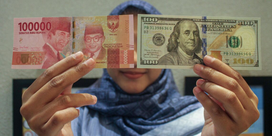 Rupiah Tembus Rp18.019 per Dolar AS, Alarm Baru Ekonomi Indonesia?