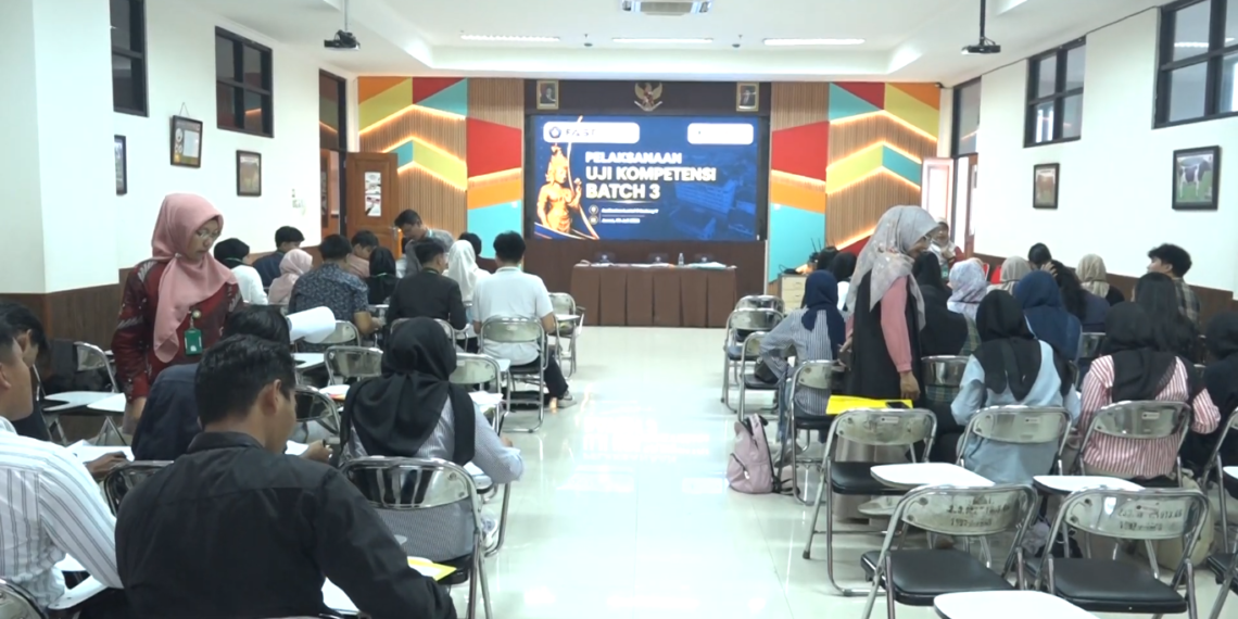 FAST UB Gelar Uji Kompetensi Batch 3 untuk Tingkatkan Daya Saing Lulusan
