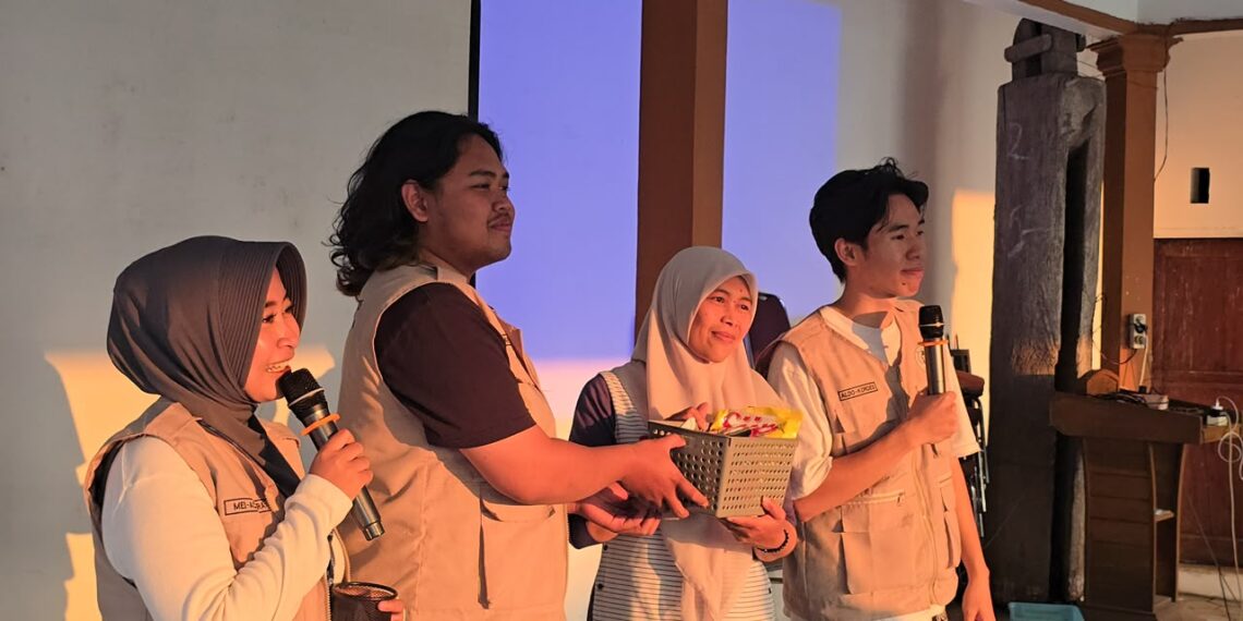 Mahasiswa UB Edukasi Gizi Seimbang untuk Warga Argosuko