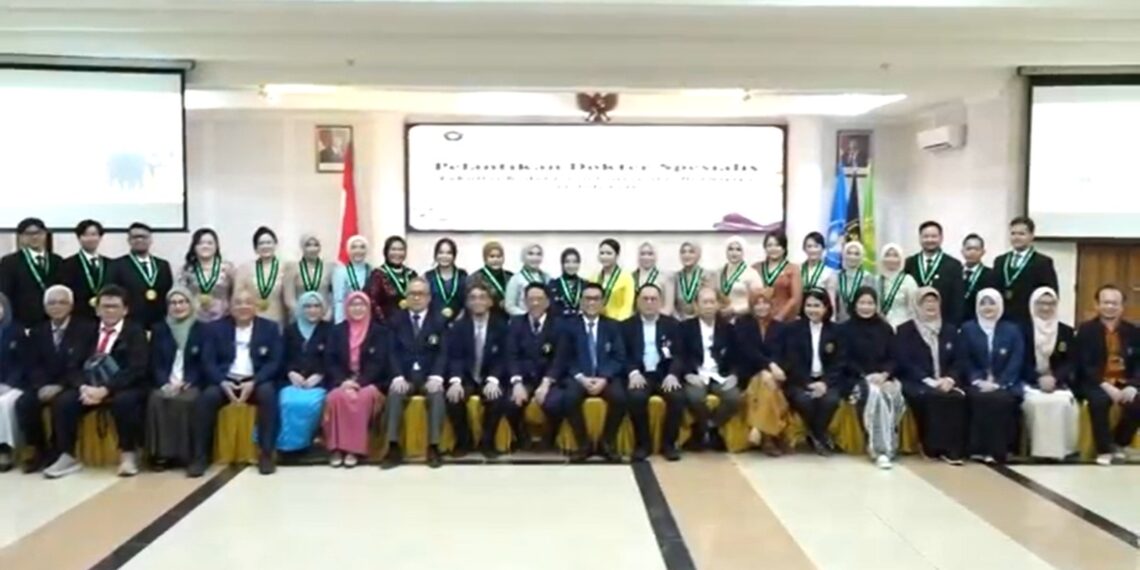 FK UB Lantik 23 Dokter Spesialis, Perkuat Layanan Kesehatan di Indonesia