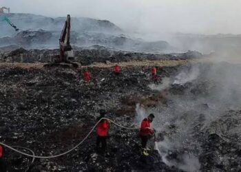 Kebakaran TPA Jatiwaringin Jadi Bukti Gagalnya Tata Kelola Sampah, WALHI Desak Reformasi
