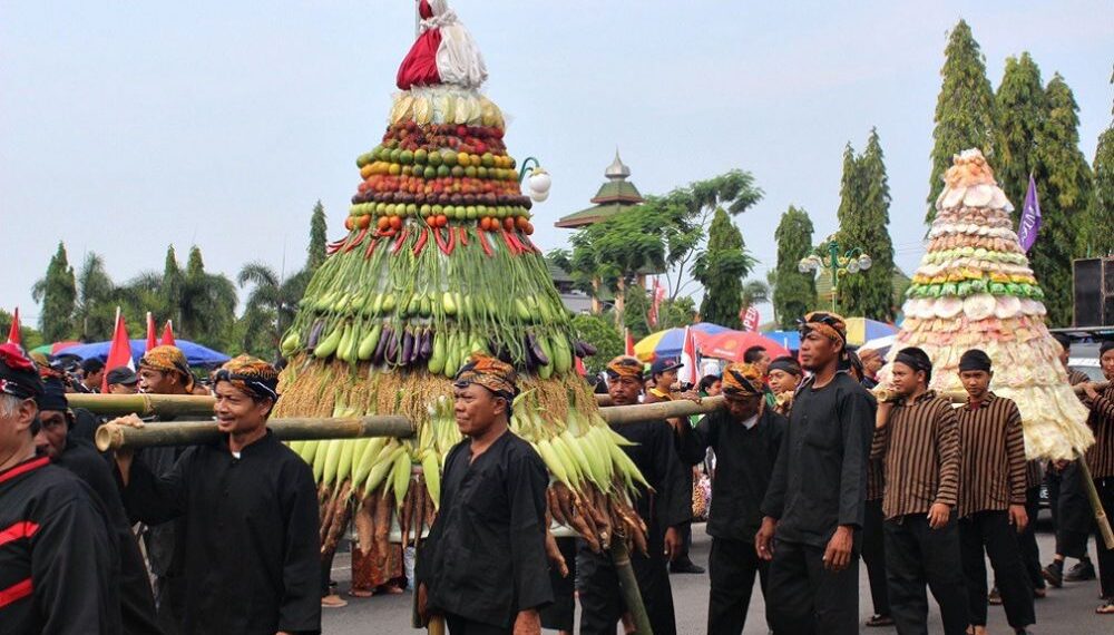 Kenapa Gunungan Jadi Tradisi Maulid Nabi?