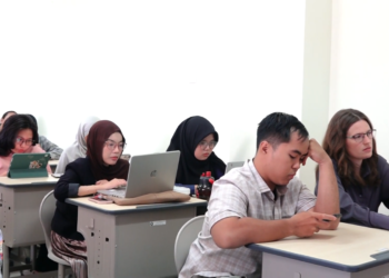 24 Mahasiswa Magister Linguistik UB Dibekali Riset dan Publikasi