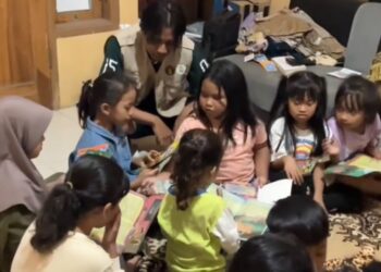 MMD UB Hadirkan Pojok Kreasi, Perkuat Literasi Anak di Desa Karangnongko