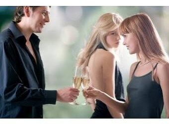 Tak Suka Pacar Teman Bukan Berarti Harus Memisahkan 