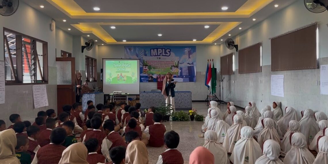 Psikologi UB Bekali Siswa SD Al Irsyad dengan Literasi Digital