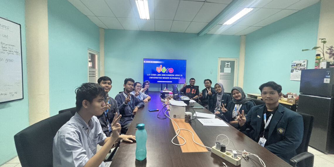 Mahasiswa UB Uji AI VERO, Buka Akses Pembelajaran Lebih Inklusif di UNESA