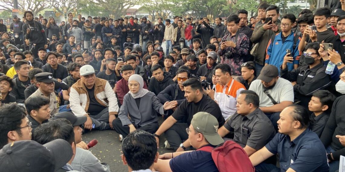 Mahasiswa Desak Setop MBG, DPRD Malang Merespons