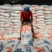 Bulog Banjiri Pasar dengan 110 Ribu Ton Beras