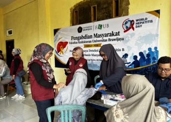 Skrining Hepatitis B di Gondanglegi, FK UB Temukan 8 Peserta dengan HBsAg Positif