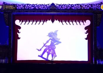 Wayang Kontemporer Mutiara Kerang Kencana Kenalkan Karakter Brawijayan di UB