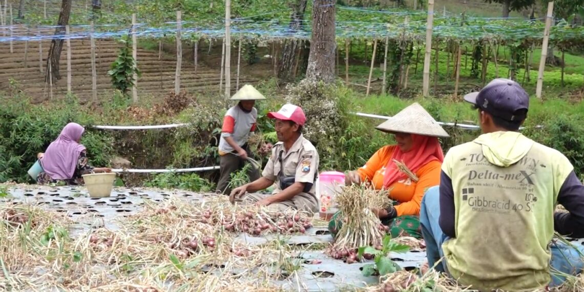Warga Dusun Ngebrong Sambut Siswa Brascho Nyantrik 2026